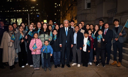 Глава государства встретился в Вашингтоне с соотечественниками